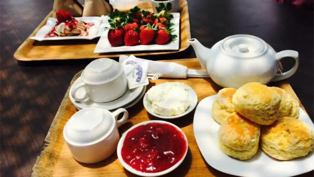 KHM Straberries & Jam