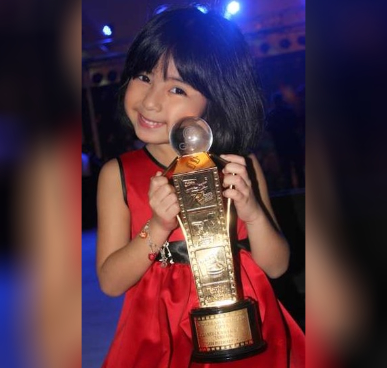 mia sara menang ffm24